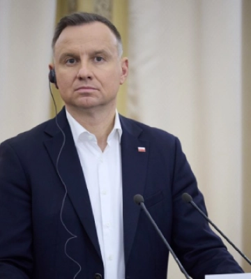 Польща передасть Києву свої МіГи, якщо НАТО вирішить постачати Україні винищувачі, - Дуда