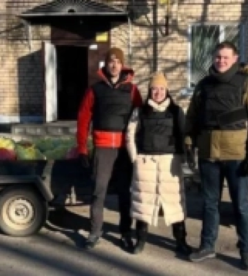 Німецький волонтер та партнер GloBee Ерік Шефер відвідав деокуповані міста і села Херсонщини