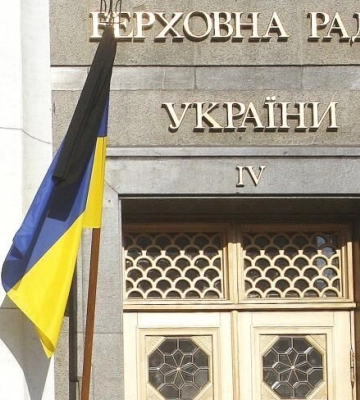 Шкідливо для відновлення, – АМУ просить ВР не позбавляти повноважень Чернігівську міськраду