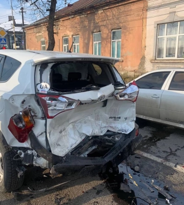 Мотрошна ДТП на Закарпатті: одночасно зіткнулися 4 автомобілі (ФОТО)
