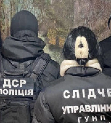 Правоохоронці Київщини ліквідували канал збуту наркотиків та боєприпасів з щомісячним доходом у 2 млн гривень