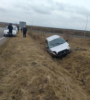 На Рівненщині поліцейські розшукала водія, який втік з місця скоєної ДТП