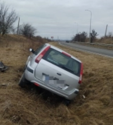 На Рівненщині поліцейські розшукала водія, який втік з місця скоєної ДТП