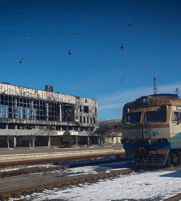 Вночі у Маріуполі вчергове лунали вибухи, сталася пожежа на комбінаті імені Ілліча