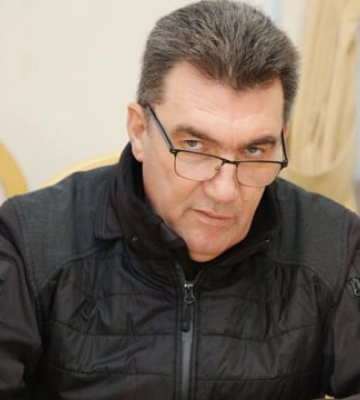 Вибухи у Маріуполі: Данілов заявив, що відстань для ЗСУ вже не перешкода