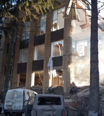 Окупанти обстріляли Дворічну на Харківщині, є поранена