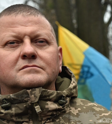 Залужный в годовщину полномасштабного вторжения: «Основа нашей стойкости – люди. Мы стали крепче бетона и стали».