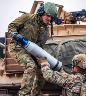 Снаряди до HIMARS та безпілотники: США оголосили про новий пакет військової допомоги на $2 мільярди