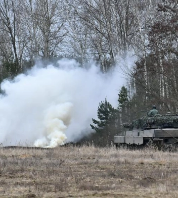 Польща передала Україні перші танки Leopard