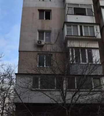 На Полтавщині з багатоповерхівки випала 73-річна жінка
