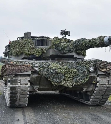 В день вторжения: Польша сегодня отправит танки Leopard 2 в Украину, — СМИ