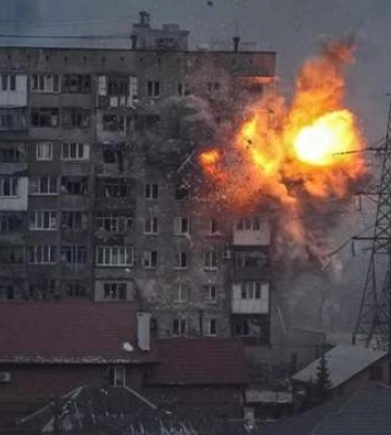 "Просыпайтесь, нас бомбят": звезды с болью вспоминают начало полномасштабной войны