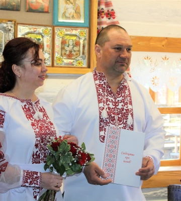 У Радивилові побралися переселенка й моряк