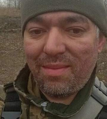 Во время эвакуации раненых погиб врач из Сум Максим Базин