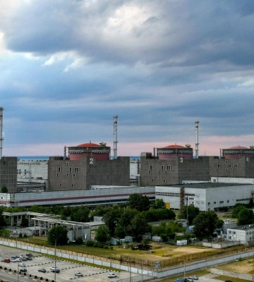 Розвідка Британії пояснила, чому окупанти встановили позиції на дахах реакторів ЗАЕС