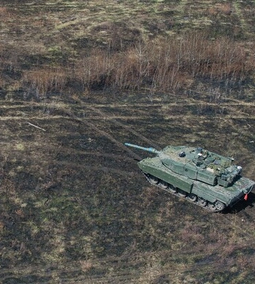 Швеція передасть Україні 10 аналогів Leopard 2 та системи ППО