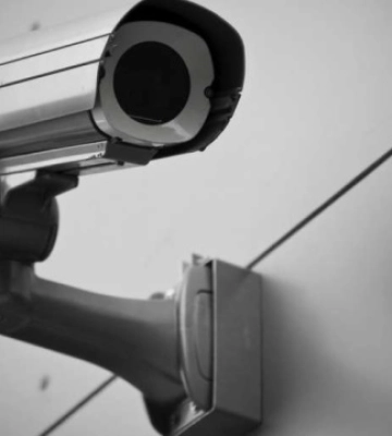 В окупованому Мелітополі загарбники розвішують на стовпах відеокамери, щоб слідкувати за місцевими, - Федоров