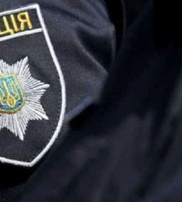 На Житомирщині повідомлено про підозру поліцейській, яка побила затриманого