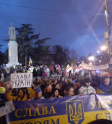 Тисячі людей зібрались на акції солідарності з Україною в Берліні