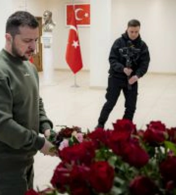 Зеленський вшанував пам&#039;ять жертв руйнівного землетрусу в Туреччині
