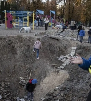 «Ракети дитинства»: артист з Луцька випустив дует з волинським музикантом
