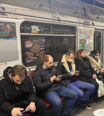 Киевлянам ответили, когда Ленин исчезнет из станции метро "Театральная": "Было тесно..."