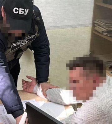 Начальника одеської митної лабораторії затримано за хабарі з імпортерів 