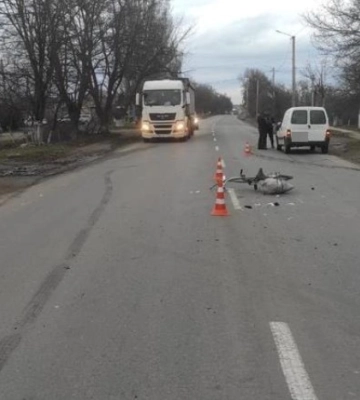 В Одеській області автомобіль збив велосипедиста