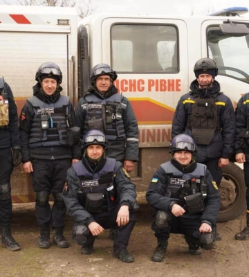 Піротехніки Рівненщини повернулися з Херсонщини