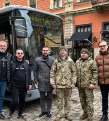 Львів передав на потреби ЗСУ автобус