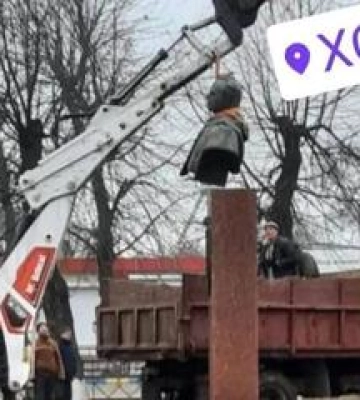 У Хоролі демонтували пам`ятник-погруддя комуністу Третяку