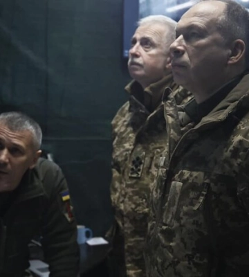 Окупанти намагаються оточити та захопити Бахмут, в місто прибув генерал Сирський