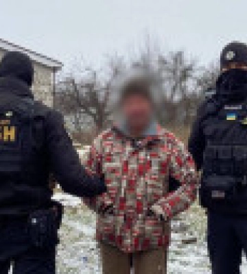 Надавав житло окупантам: на Харківщині затримали голову садового товариства