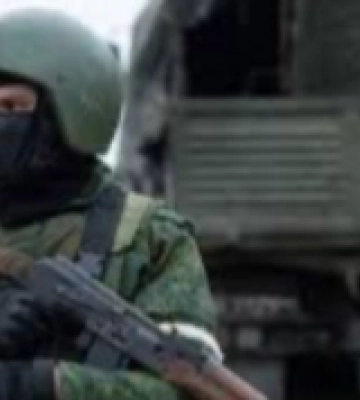 Російського військовослужбовця підозрюють у ґвалтуванні мешканки окупованого села на Херсонщині