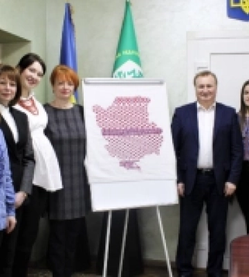Молоді науковці Луцького педагогічного коледжу взяли участь у проєкті «Наукою вишиваємо Україну»