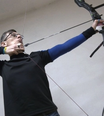 &quot;Мета – паралімпійська збірна&quot;: лучанин готується до чемпіонату України зі стрільби із лука