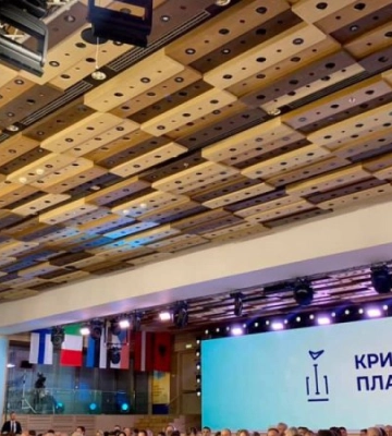 Повернувши Крим, ми відновимо мир - Зеленський
