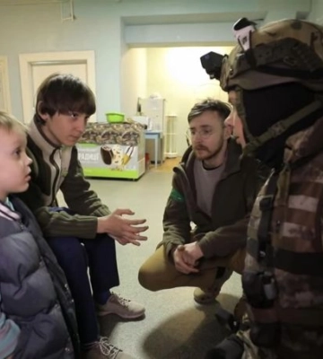 Не видел с апреля: 5-летний мальчик Петрович и его брат из Рубежного нашли свою маму