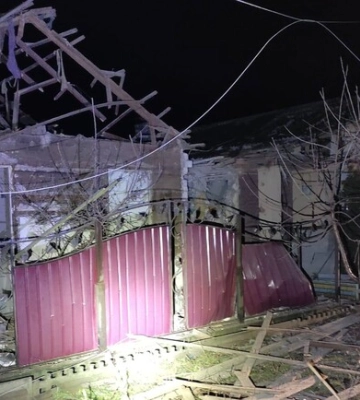 Пошкоджені будинки та авто: ворог накрив вогнем Дніпропетровську область