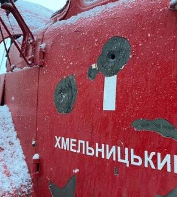 Зросла кількість жертв у Хмельницькому. Рятувальник Сергій Севрук помер у лікарні (оновлено). ФОТОрепортаж