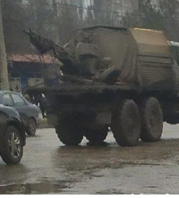 Окупанти змінили напрям руху військової техніки через Маріуполь, - Андрющенко