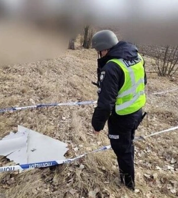 У поліції показали знищення уламків російського «Шахеда»
