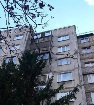 У Полтаві пенсіонер випав з третього поверху