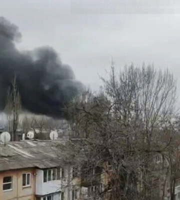 У Кадіївці лунали вибухи на заводі, де росіяни намагалися сховати фури з боєкомплектом, - Гайдай