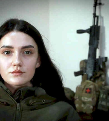 «Чекаю на хлопців та дівчат, які повернуться з полону», - офіцер бригади «Азов» Марія