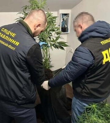 Нацполиция задержала 10 участников отдельного подразделения преступной группировки &quot;Двадцатовские&quot;. ФОТОрепортаж