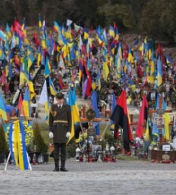 Університетська спільнота ЛНМУ попрощалася з Героєм Дмитром Бойком (ФОТО)