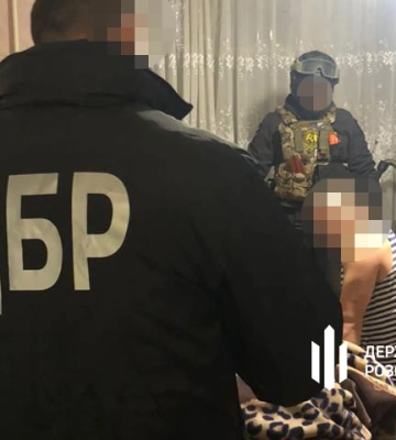 У Дніпрі викрили бандитів, які видавали себе «тероборонівцями» і катували людей