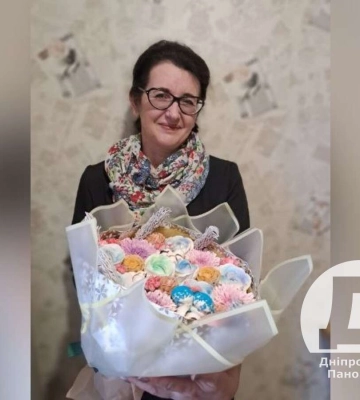 В Днепре переселенка из Мариуполя создает зефирные букеты (Фото)