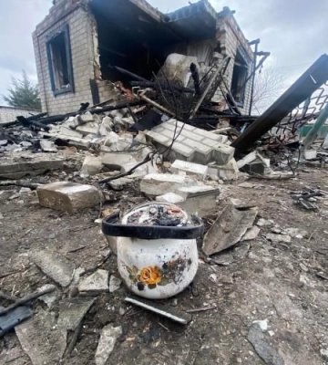 Наслідки нічної ворожої атаки &quot;шахедів&quot; по Кременчуку: фото та відео з дачного кооперативу, куди впав збитий безпілотник